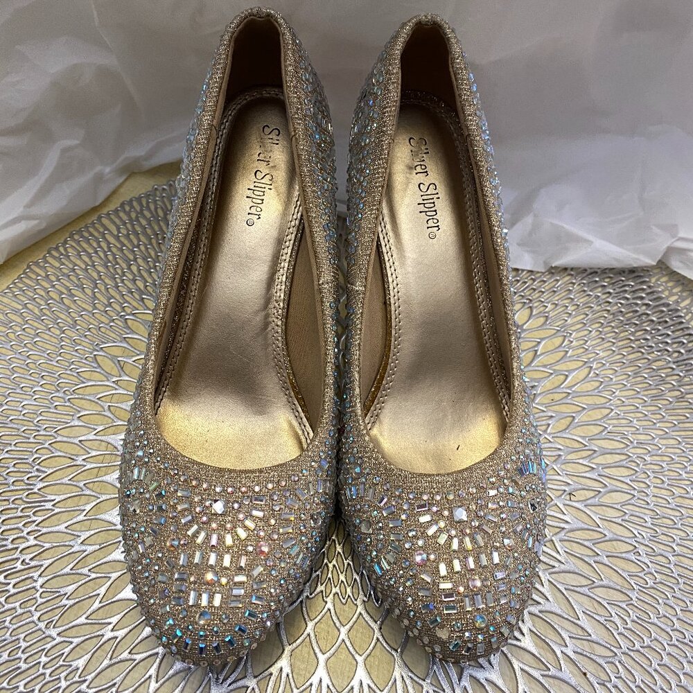 EUC~Silver Slipper Womens Size 7.5 Rhinestone Gold "Romance" Heels